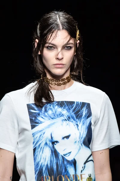 Look 38
